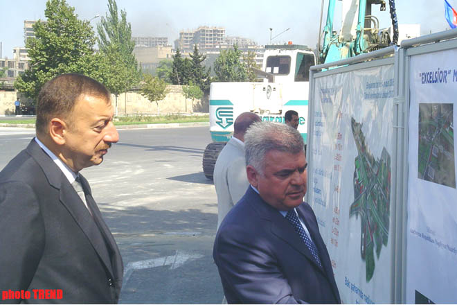 Президент Азербайджана принял участие в закладке новой транспортной развязки в Баку